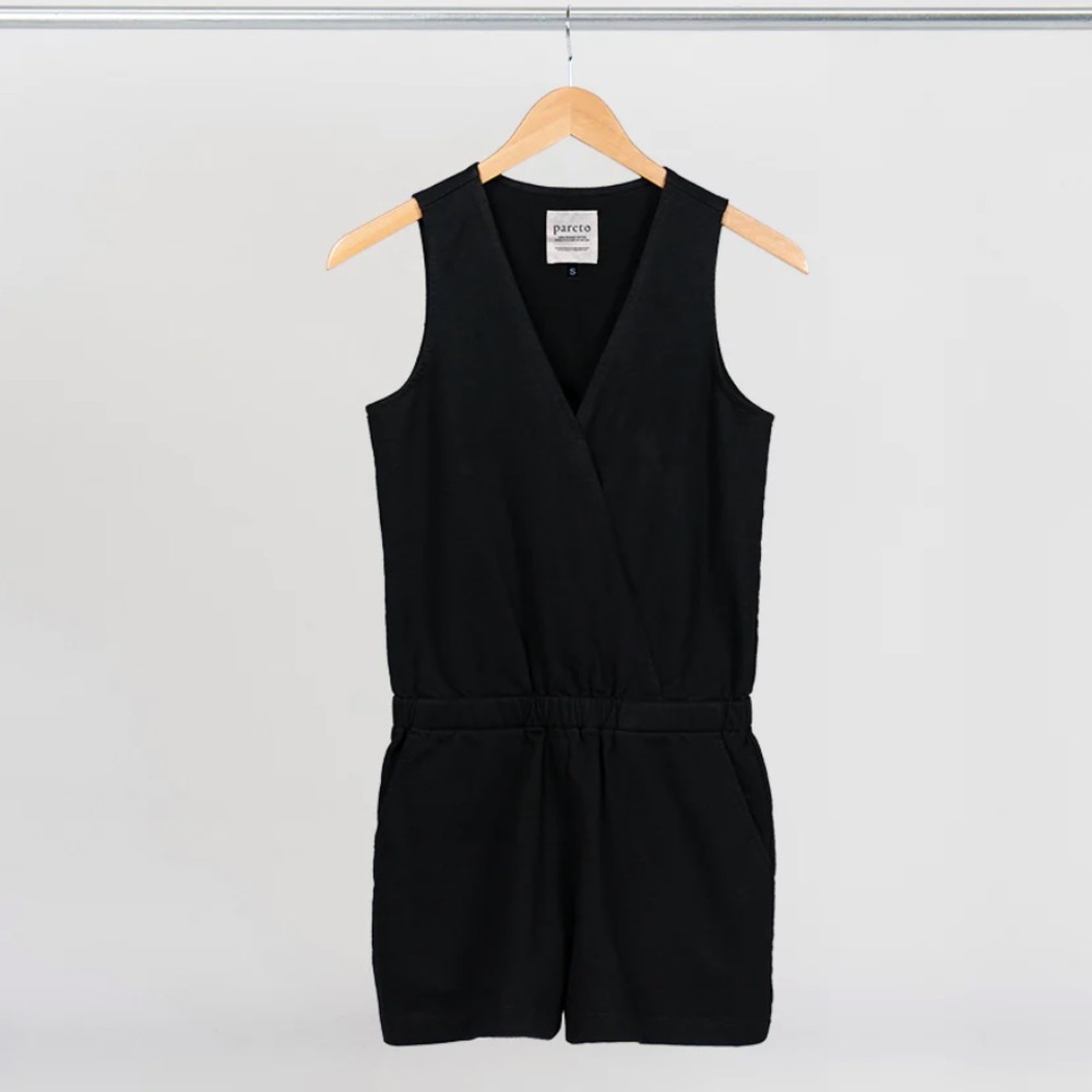 Black romper with pockets